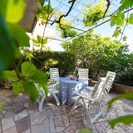 Apartment Bella Baška Voda المظهر الخارجي الصورة